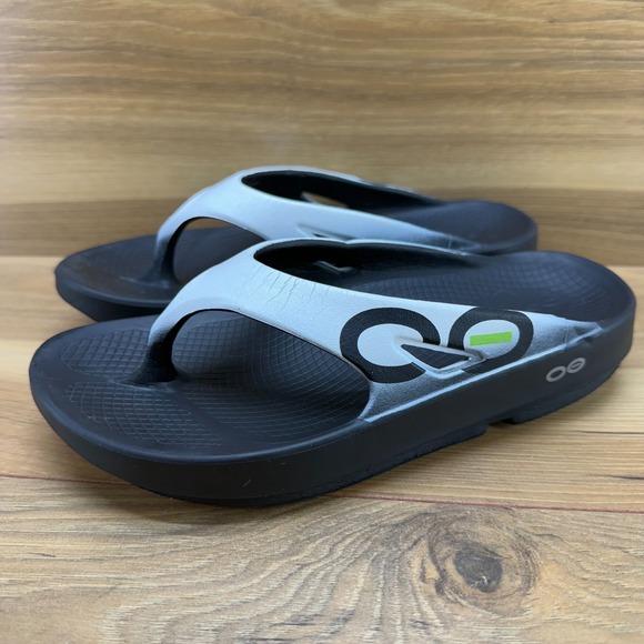 Oofos Sandals Womens 6 Thong Black Comfort Slip On Recovery Walking EU 37 - Picture 1 of 11